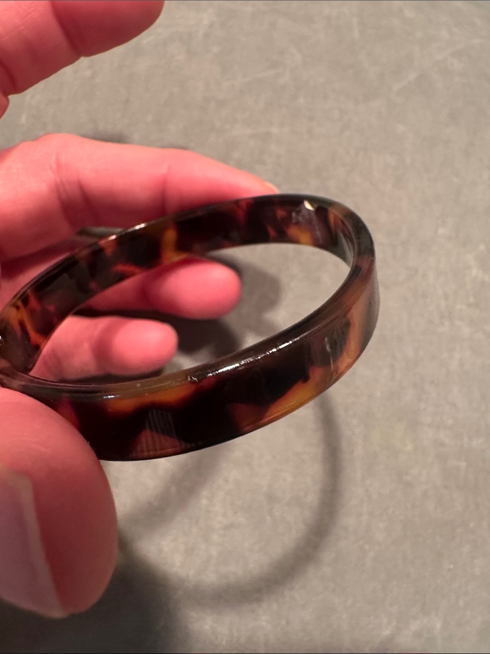 Tortoiseshell Resin Bangle Bracelet - Brown/Amber